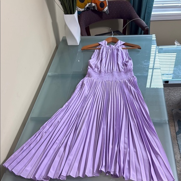 Vestique Lilac Pleated Dress with Halter Neckline Size M - Picture 1 of 9